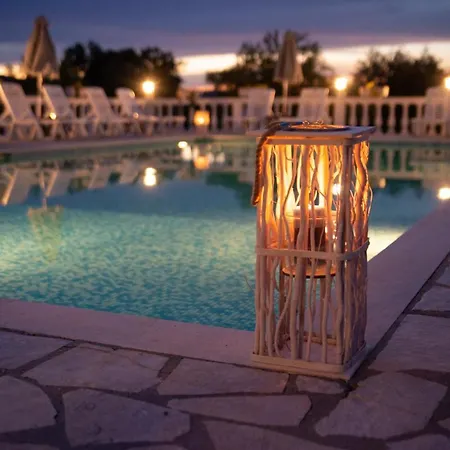 Hotel apartamentowy Myrto Pelekas